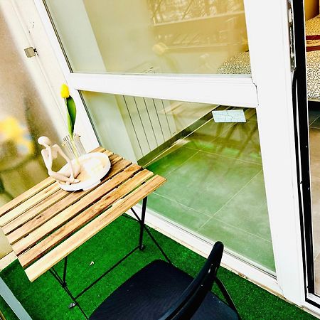 Dream Dwell Paris-Two Bedrooms Apart Near Gare Du Nord Exterior photo